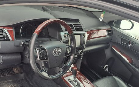 Toyota Camry, 2011 год, 700 000 рублей, 7 фотография
