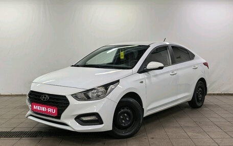 Hyundai Solaris II рестайлинг, 2018 год, 1 050 000 рублей, 1 фотография