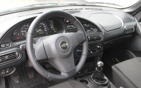 Chevrolet Niva I рестайлинг, 2017 год, 558 000 рублей, 5 фотография