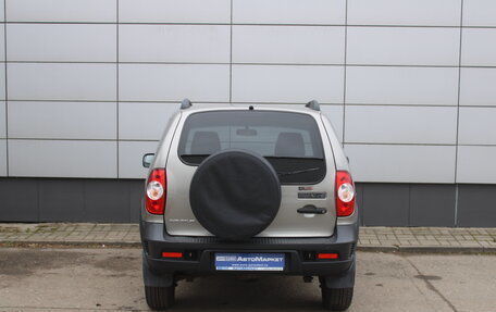 Chevrolet Niva I рестайлинг, 2017 год, 558 000 рублей, 11 фотография