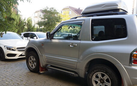 Mitsubishi Pajero III рестайлинг, 2000 год, 1 150 000 рублей, 24 фотография