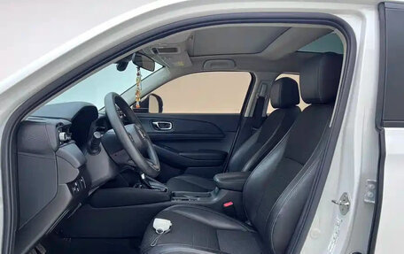 Honda Vezel, 2023 год, 1 450 000 рублей, 15 фотография