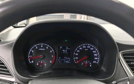 Hyundai Solaris II рестайлинг, 2018 год, 1 050 000 рублей, 14 фотография