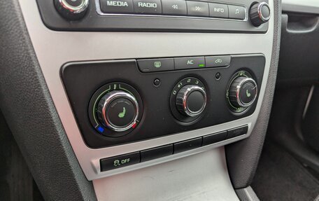 Skoda Octavia, 2011 год, 650 000 рублей, 18 фотография