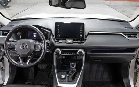 Toyota RAV4, 2022 год, 3 898 000 рублей, 14 фотография