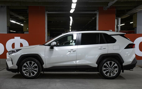 Toyota RAV4, 2022 год, 3 898 000 рублей, 8 фотография