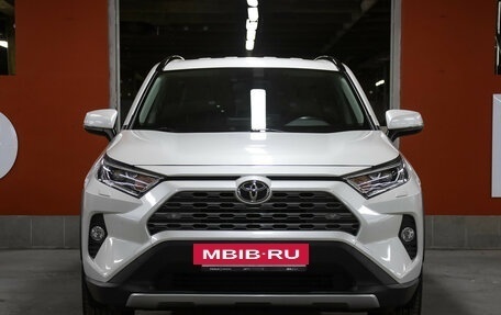 Toyota RAV4, 2022 год, 3 898 000 рублей, 2 фотография
