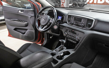 KIA Sportage IV рестайлинг, 2018 год, 2 098 000 рублей, 11 фотография