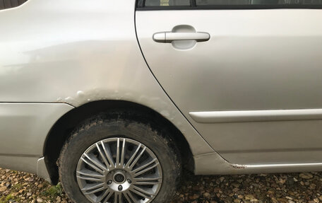 Toyota Corolla, 2003 год, 550 000 рублей, 3 фотография