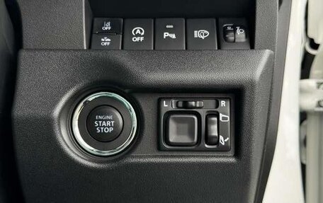 Suzuki Jimny, 2025 год, 2 900 000 рублей, 19 фотография