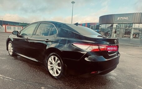 Toyota Camry, 2018 год, 2 699 999 рублей, 4 фотография