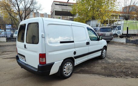 Peugeot Partner II рестайлинг 2, 2011 год, 415 000 рублей, 4 фотография