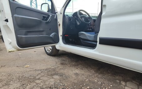 Peugeot Partner II рестайлинг 2, 2011 год, 415 000 рублей, 15 фотография