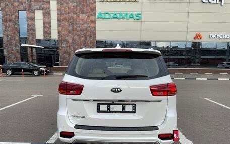 KIA Carnival III, 2020 год, 3 085 000 рублей, 2 фотография