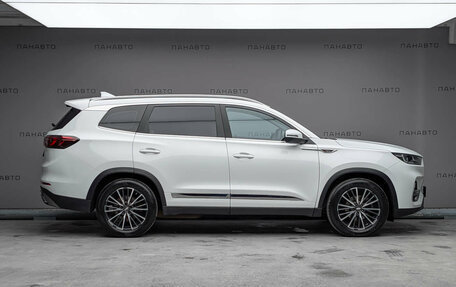 Chery Tiggo 8 Pro, 2021 год, 1 597 000 рублей, 5 фотография