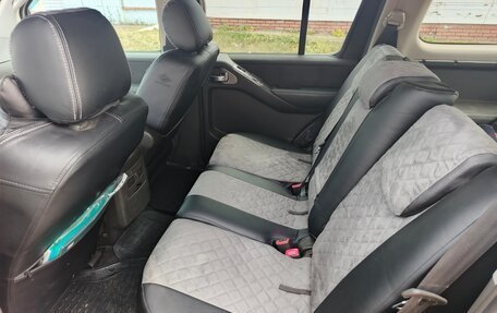 Nissan Pathfinder, 2005 год, 1 000 000 рублей, 14 фотография