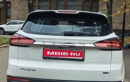 Geely Atlas, 2022 год, 2 280 000 рублей, 9 фотография