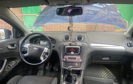 Ford Mondeo IV, 2010 год, 850 000 рублей, 2 фотография