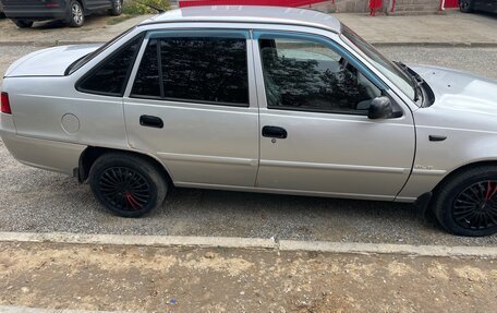 Daewoo Nexia I рестайлинг, 2010 год, 240 000 рублей, 2 фотография