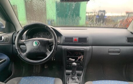 Skoda Octavia IV, 2001 год, 310 000 рублей, 8 фотография