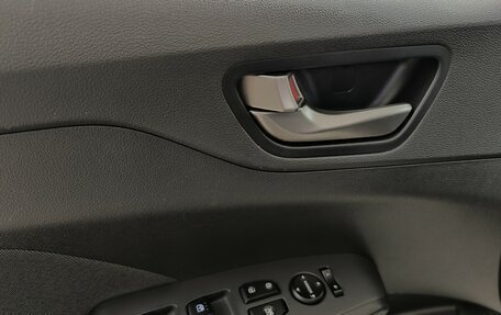 Hyundai Solaris II рестайлинг, 2019 год, 1 379 000 рублей, 8 фотография