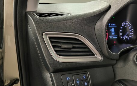 Hyundai Solaris II рестайлинг, 2019 год, 1 379 000 рублей, 10 фотография