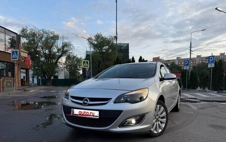 Opel Astra J, 2013 год, 800 000 рублей, 1 фотография