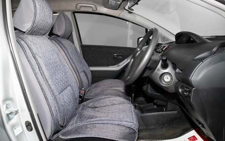 Toyota Vitz, 2010 год, 555 000 рублей, 5 фотография