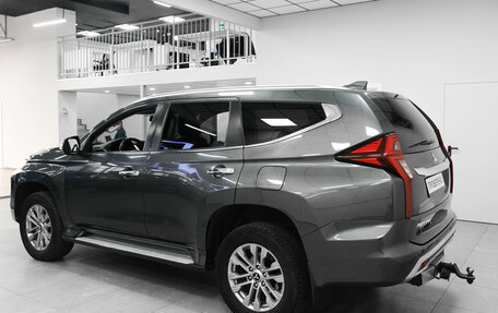 Mitsubishi Pajero Sport III рестайлинг, 2021 год, 3 980 000 рублей, 4 фотография