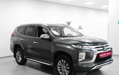 Mitsubishi Pajero Sport III рестайлинг, 2021 год, 3 980 000 рублей, 2 фотография