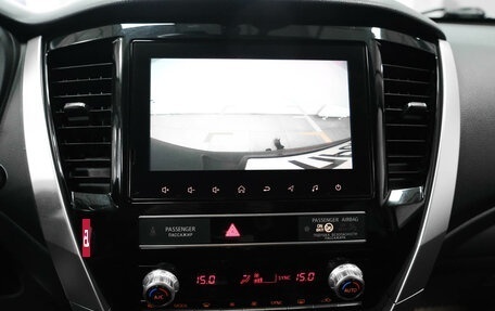 Mitsubishi Pajero Sport III рестайлинг, 2021 год, 3 980 000 рублей, 12 фотография