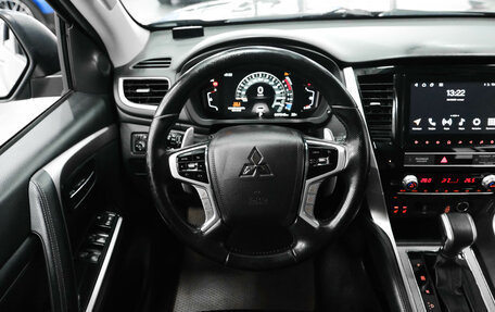 Mitsubishi Pajero Sport III рестайлинг, 2021 год, 3 980 000 рублей, 23 фотография