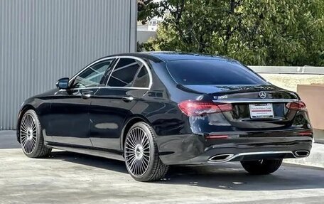 Mercedes-Benz E-Класс, 2022 год, 3 751 000 рублей, 10 фотография