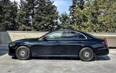 Mercedes-Benz E-Класс, 2022 год, 3 751 000 рублей, 5 фотография