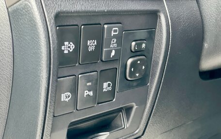 Toyota Land Cruiser 200, 2019 год, 5 999 999 рублей, 9 фотография