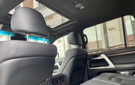 Toyota Land Cruiser 200, 2019 год, 5 999 999 рублей, 11 фотография