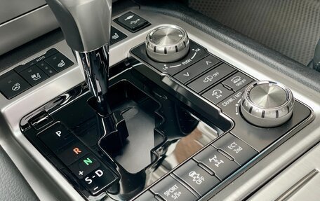 Toyota Land Cruiser 200, 2019 год, 5 999 999 рублей, 8 фотография