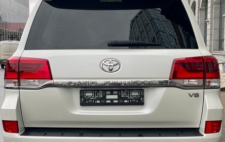 Toyota Land Cruiser 200, 2019 год, 5 999 999 рублей, 24 фотография