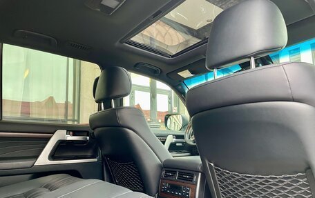 Toyota Land Cruiser 200, 2019 год, 5 999 999 рублей, 27 фотография