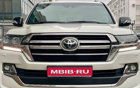 Toyota Land Cruiser 200, 2019 год, 5 999 999 рублей, 29 фотография