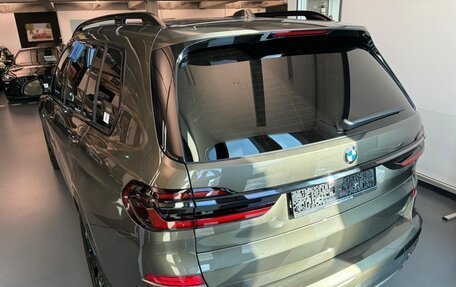 BMW X7, 2022 год, 10 500 000 рублей, 2 фотография
