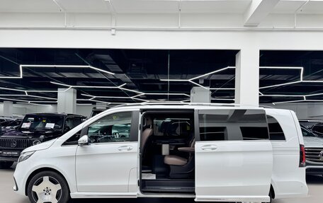 Mercedes-Benz V-Класс, 2025 год, 13 890 000 рублей, 13 фотография