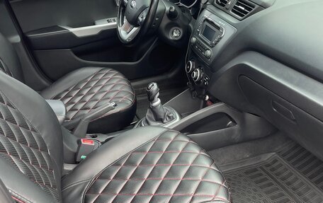 KIA Rio III рестайлинг, 2014 год, 810 000 рублей, 21 фотография