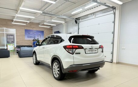 Honda Vezel, 2015 год, 1 399 999 рублей, 4 фотография