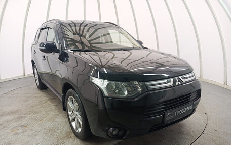Mitsubishi Outlander III рестайлинг 3, 2012 год, 1 420 000 рублей, 3 фотография