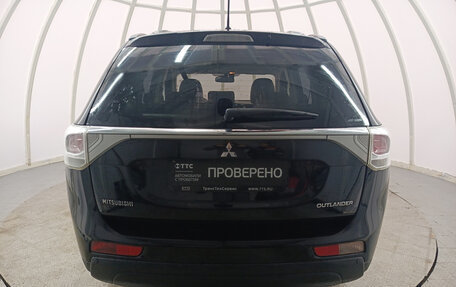 Mitsubishi Outlander III рестайлинг 3, 2012 год, 1 420 000 рублей, 7 фотография