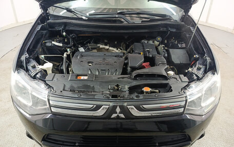 Mitsubishi Outlander III рестайлинг 3, 2012 год, 1 420 000 рублей, 11 фотография