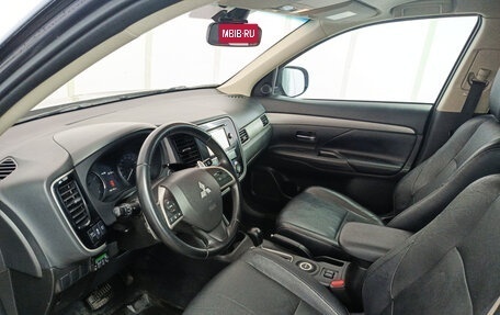 Mitsubishi Outlander III рестайлинг 3, 2012 год, 1 420 000 рублей, 20 фотография