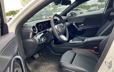 Mercedes-Benz A-Класс, 2023 год, 2 150 000 рублей, 4 фотография