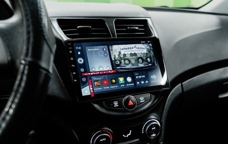 Hyundai Solaris II рестайлинг, 2015 год, 1 050 000 рублей, 19 фотография